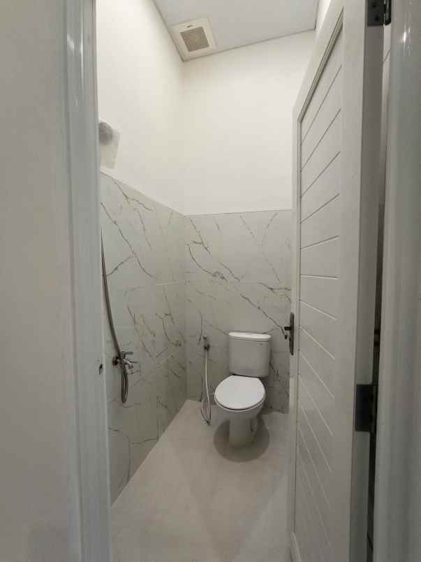 dijual rumah jalan magelang