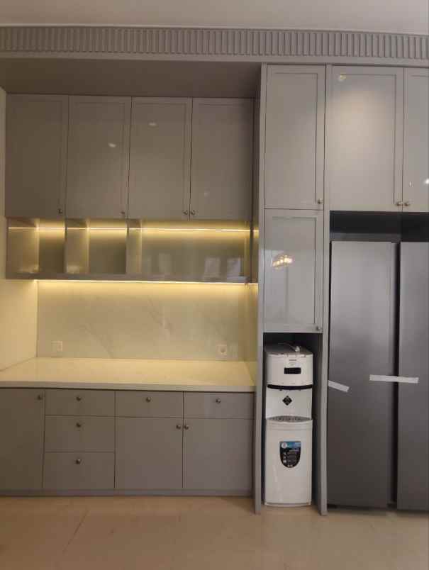 dijual rumah jalan manyar jaya