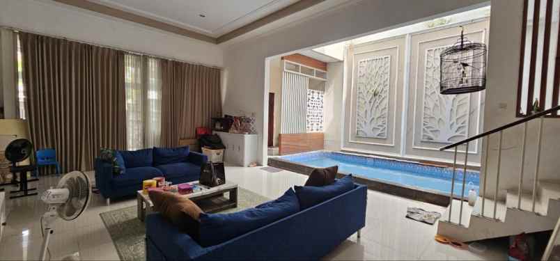 dijual rumah jalan mojo kidul