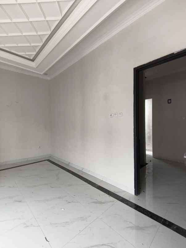 dijual rumah jalan perhubungan