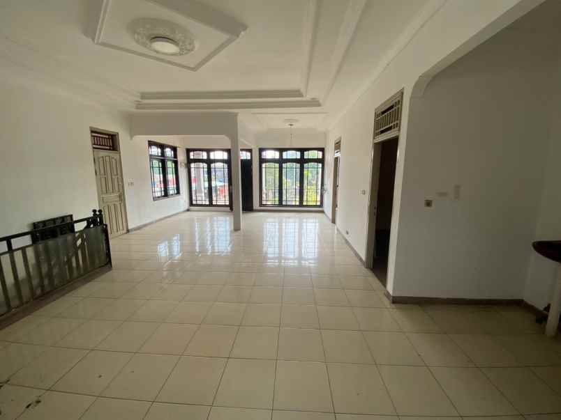 dijual rumah jalan ra kartini margahayu