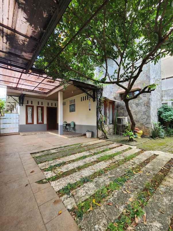 dijual rumah jalan raya bintaro jaya