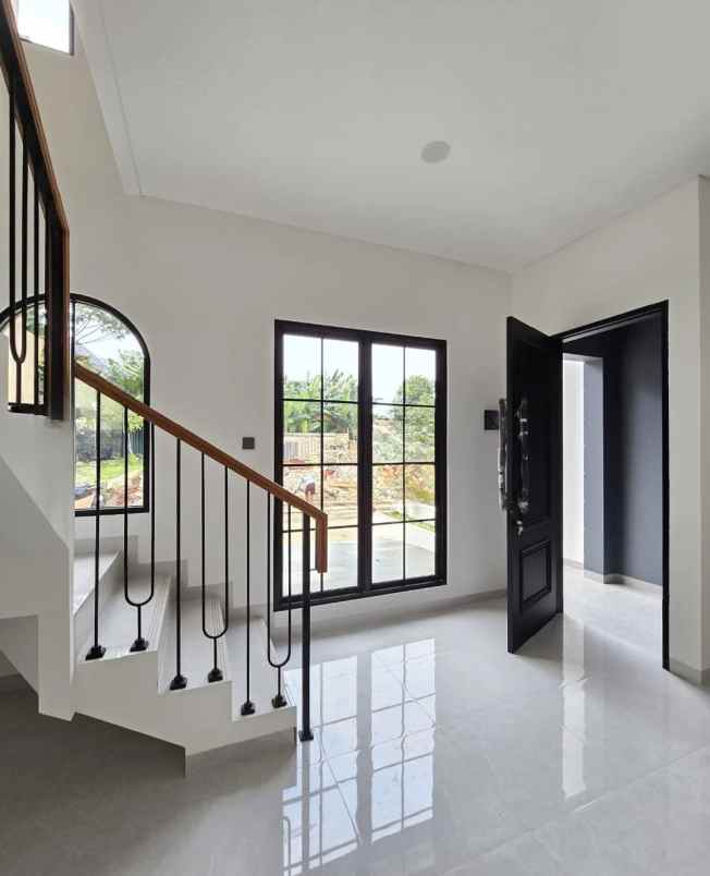 dijual rumah jalan raya cinere