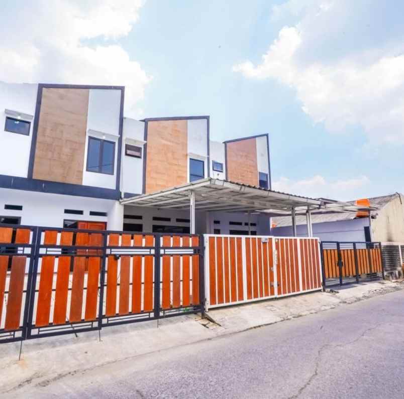 dijual rumah jalan raya kesehatan