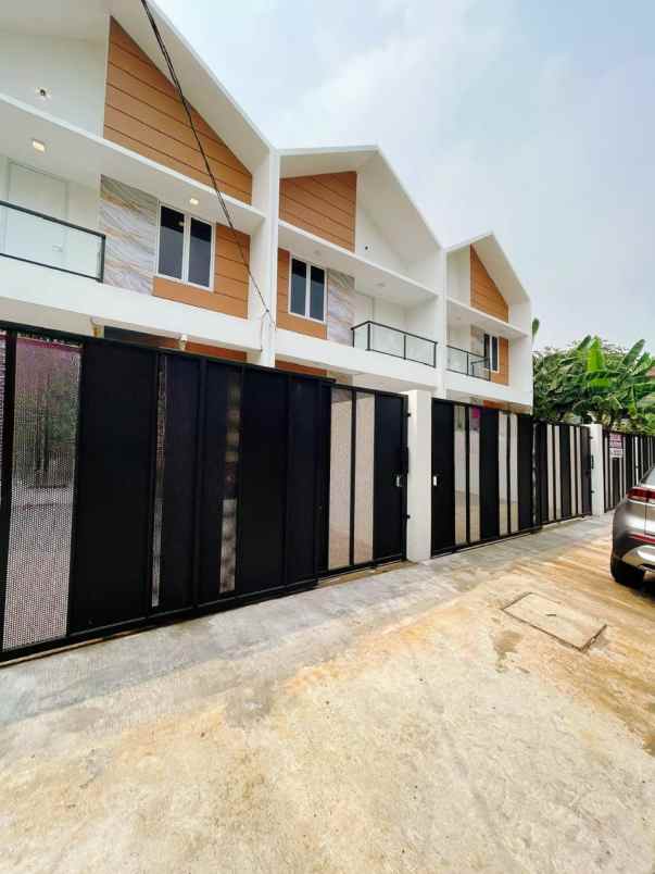 dijual rumah jalan raya komplek dki