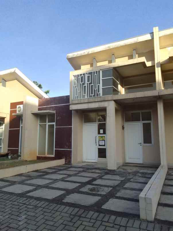 dijual rumah jalan raya sepatan mauk