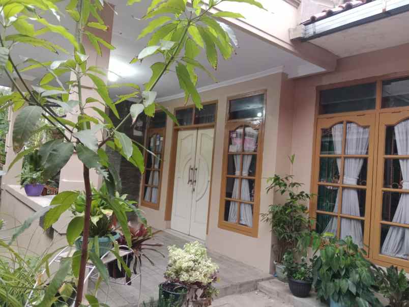 dijual rumah jalan sangaraja