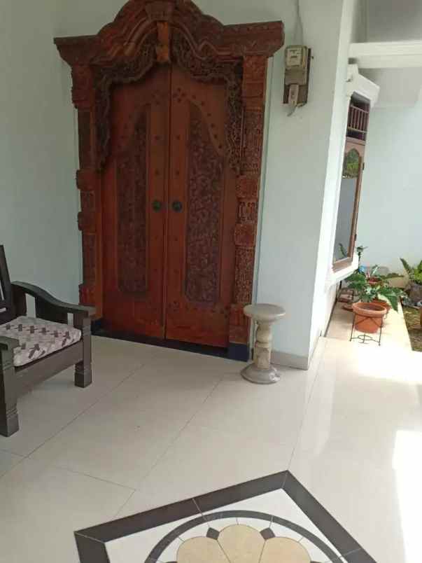 dijual rumah jalan selat sunda komplek