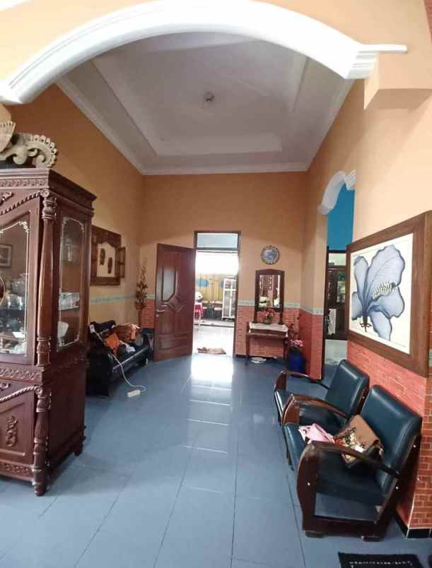 dijual rumah jalan sumbersari tulus besar