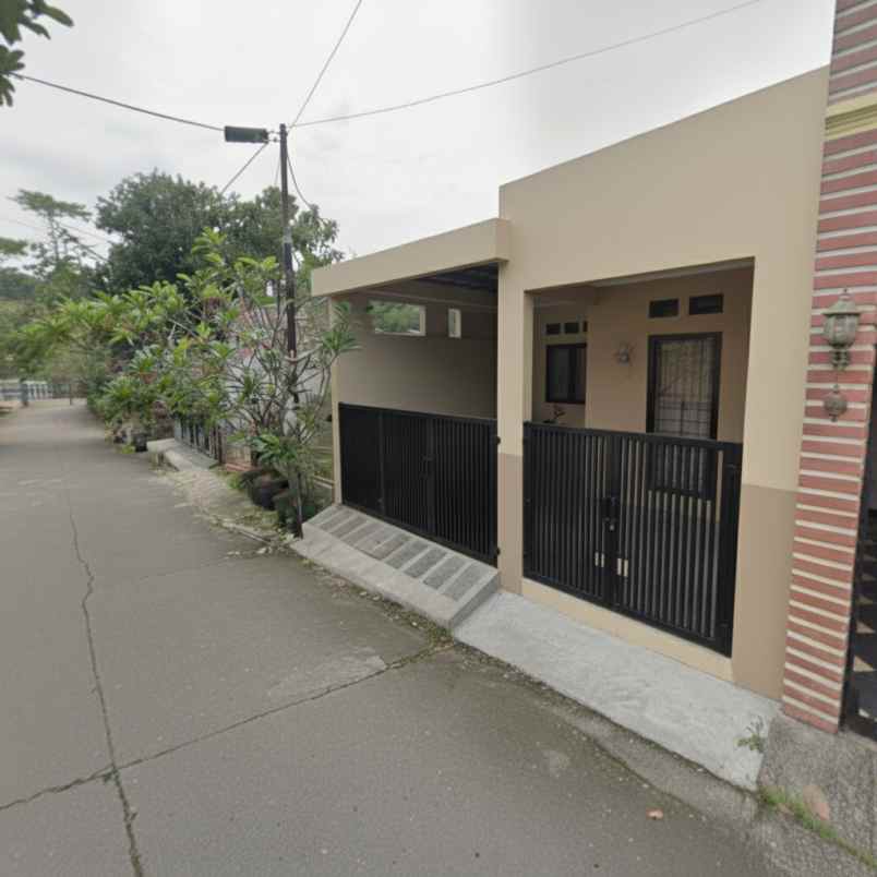 dijual rumah jalan taman rajawali