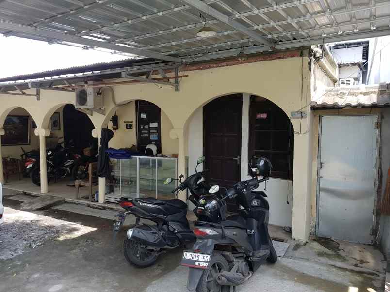dijual rumah jalan tampomas sampangan