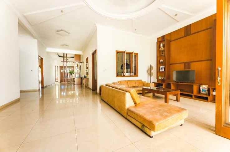 dijual rumah jalan tanah abang iv