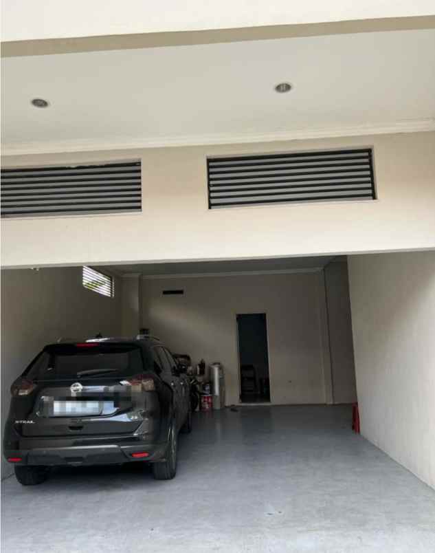 dijual rumah jalan tasbe kel cengkareng