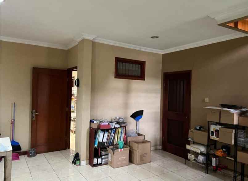 dijual rumah jalan tasbe kel cengkareng