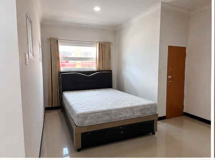 dijual rumah jalan wiyung permai