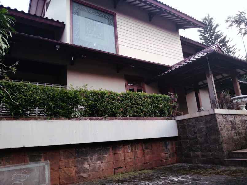 dijual rumah jl adhyaksa 9 no 1 rw 4 lb