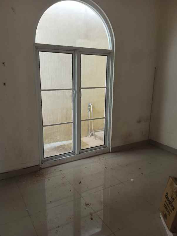 dijual rumah jl atang sanjaya