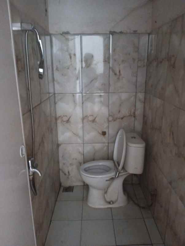 dijual rumah jl atang sanjaya