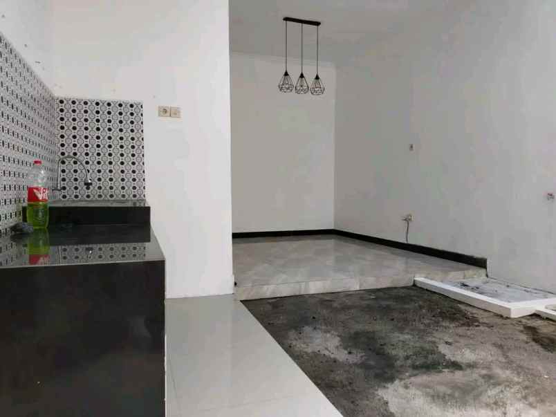dijual rumah jl bantul km 7