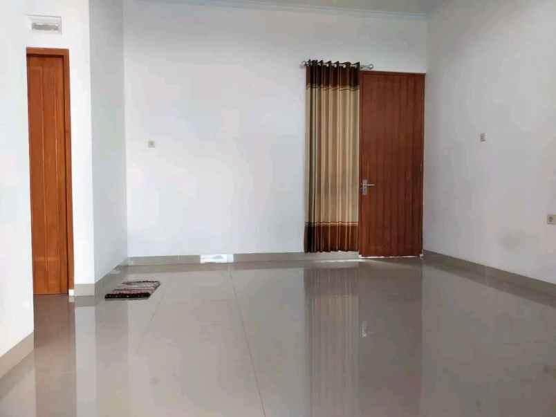 dijual rumah jl bantul km 7