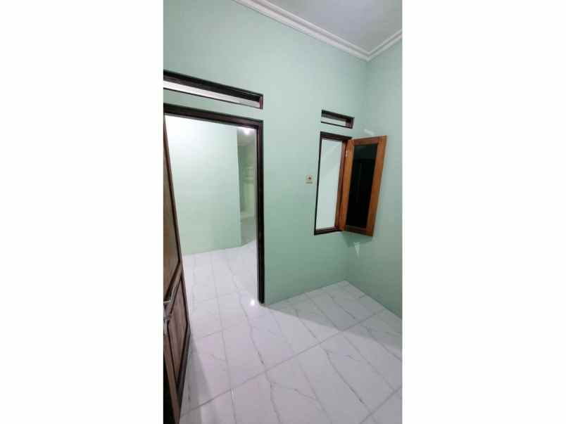 dijual rumah jl binawarga ii no 19 kel