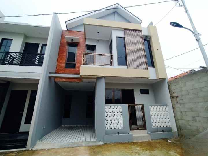 dijual rumah jl bukit sikumbang