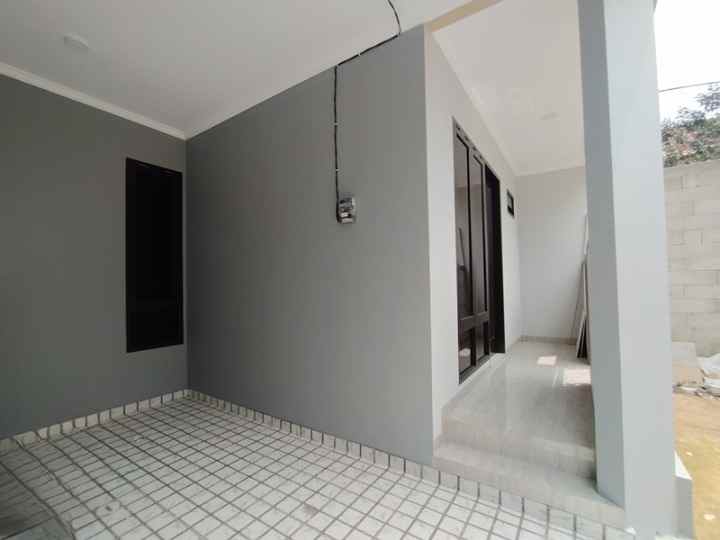 dijual rumah jl bukit sikumbang