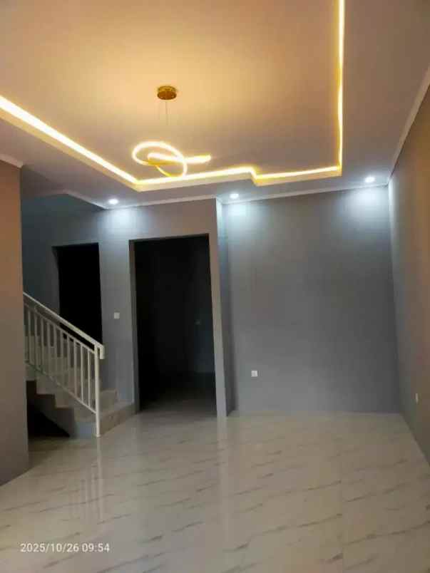 dijual rumah jl cawang jakarta timur