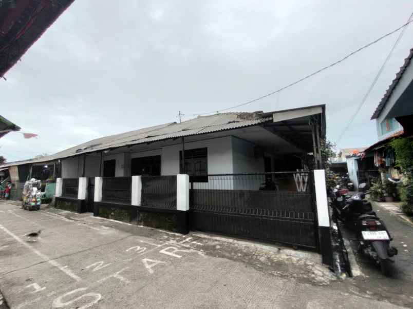 dijual rumah jl cendrawasih raya beji depok