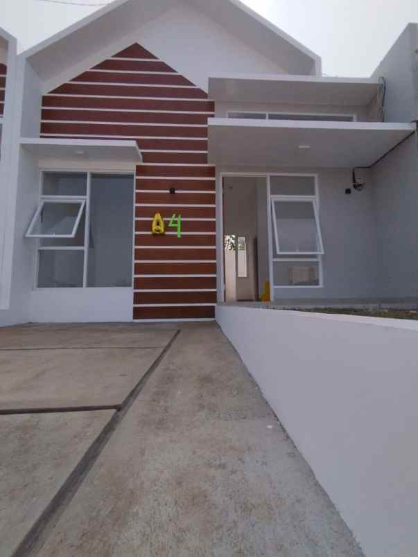 dijual rumah jl cijamil