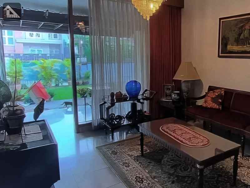 dijual rumah jl cikatomas kebayoran