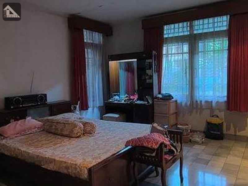 dijual rumah jl cikatomas kebayoran