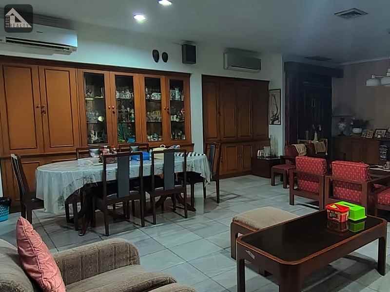 dijual rumah jl cikatomas kebayoran