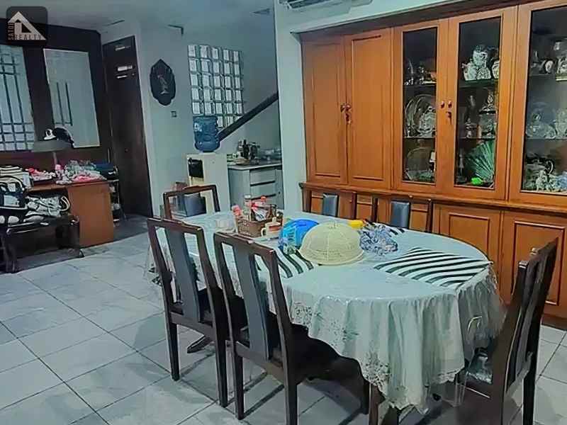 dijual rumah jl cikatomas kebayoran