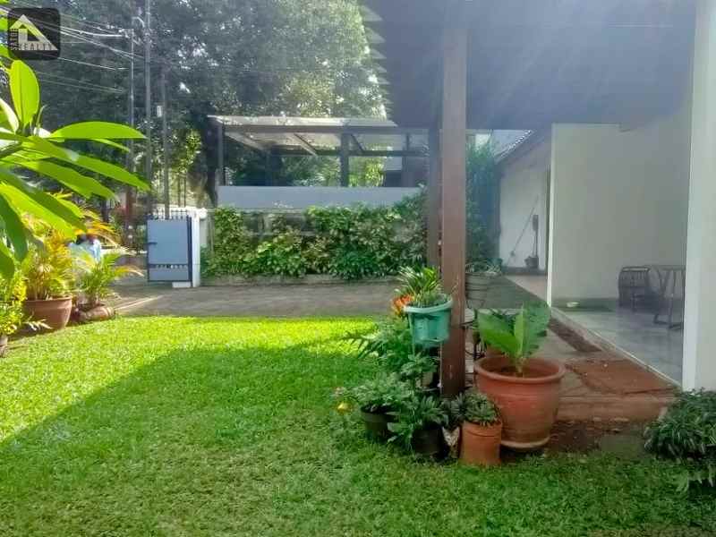 dijual rumah jl cikatomas kebayoran