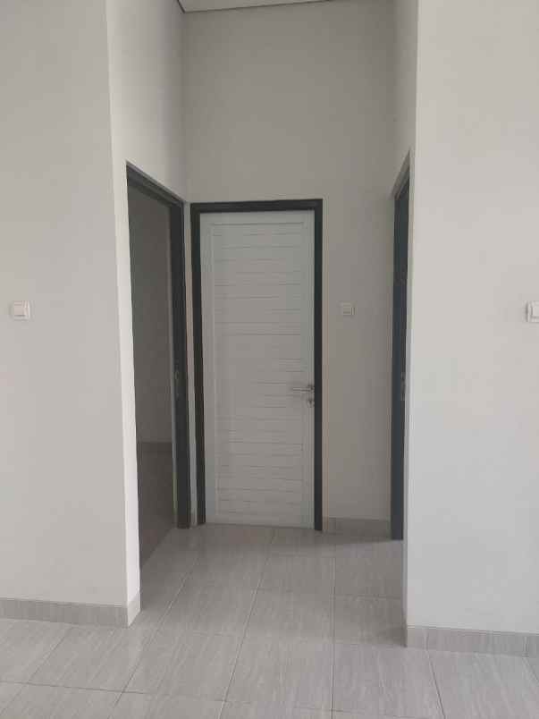 dijual rumah jl citeureup sindangpanon