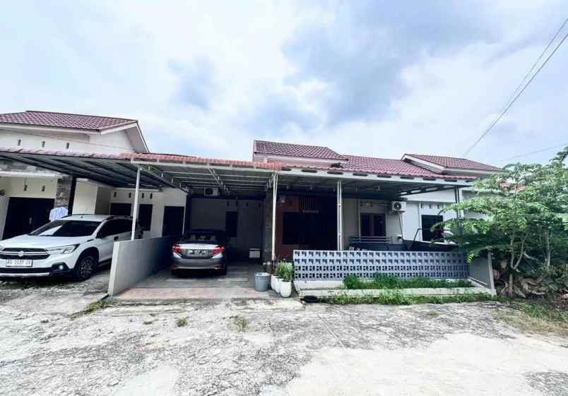 dijual rumah jl delima