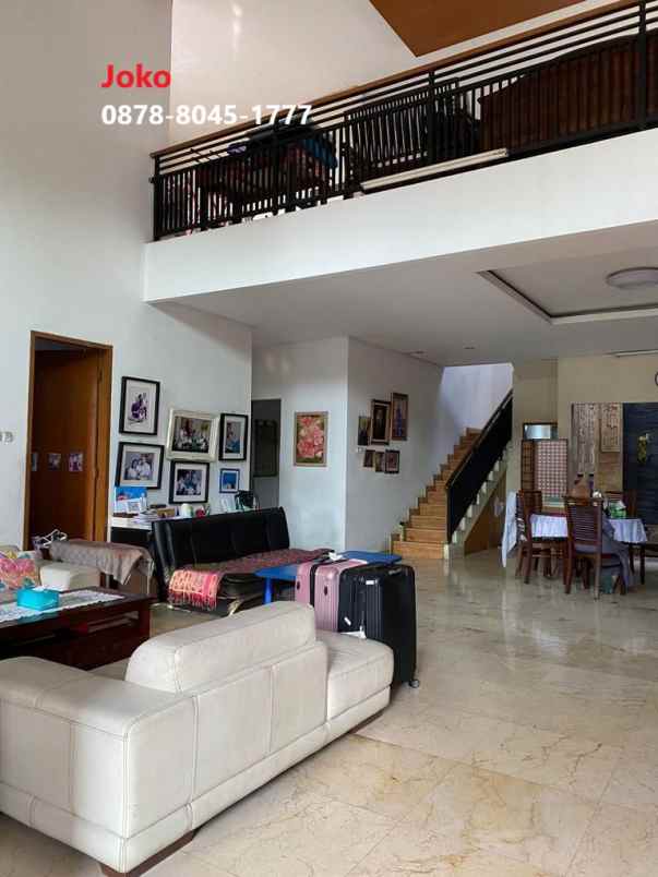 dijual rumah jl durian