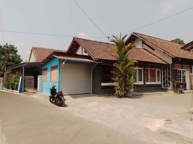 dijual rumah jl godean