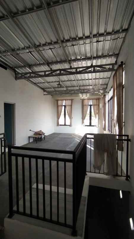 dijual rumah jl kaliurang km 12