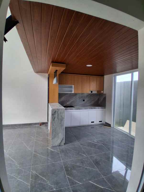 dijual rumah jl kaliurang km 13