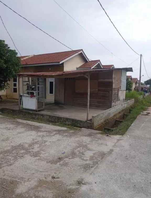 dijual rumah jl kamboja