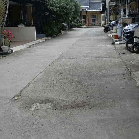 dijual rumah jl kampung ciketing