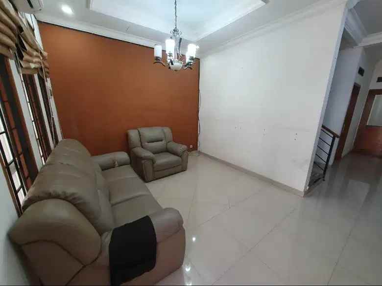 dijual rumah jl kav marinir pondok