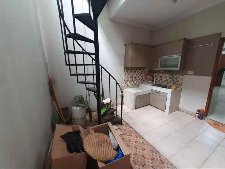 dijual rumah jl kav marinir pondok