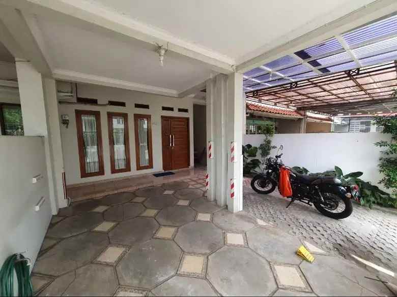 dijual rumah jl kav marinir pondok