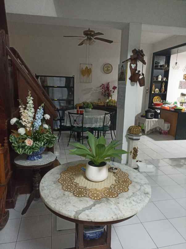 dijual rumah jl kedoya duri raya kedoya