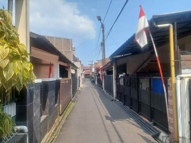 dijual rumah jl kuningan antapani bandung