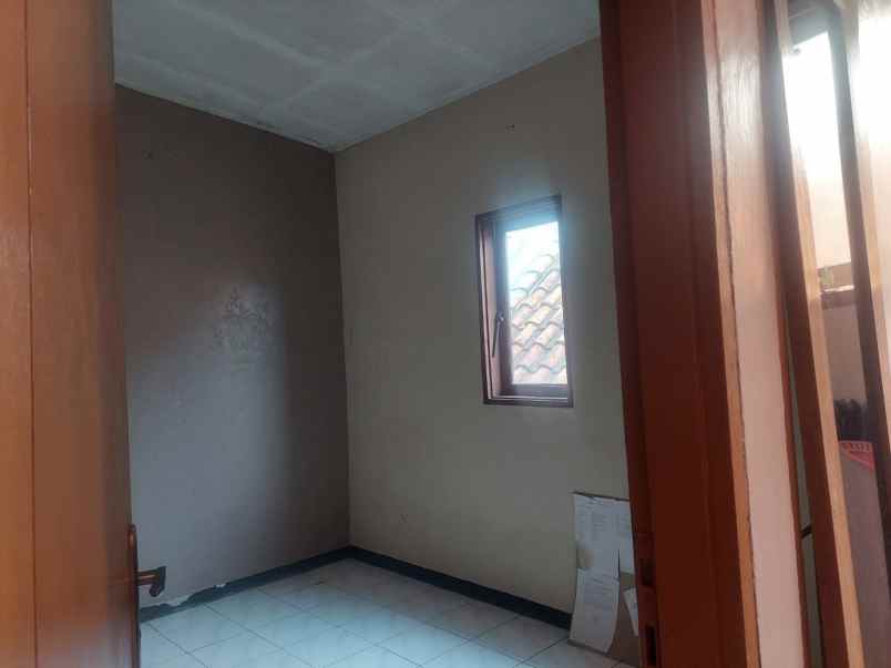 dijual rumah jl kuningan antapani bandung