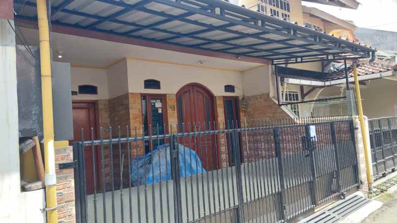 dijual rumah jl kuningan antapani bandung